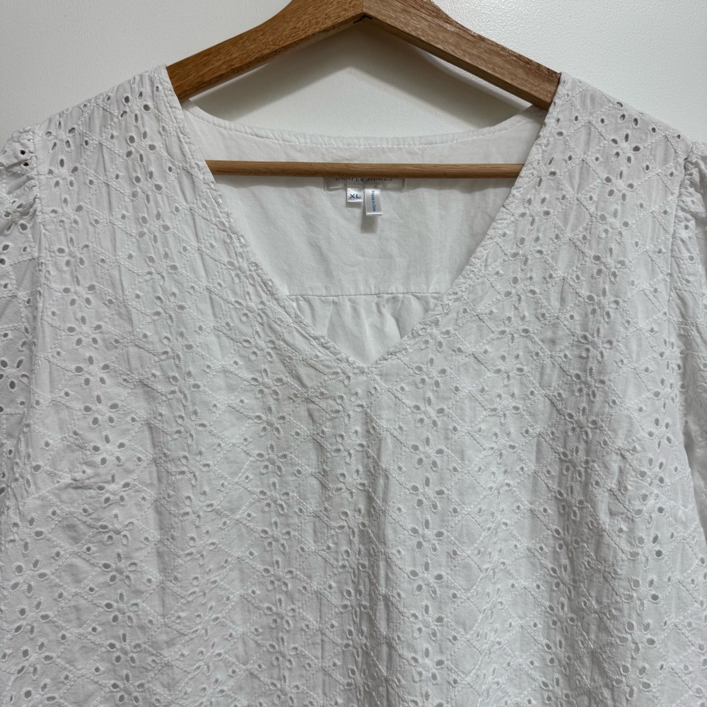Draper James V-Neck Short Sleeve Eyelet Embroidered Top XL - Picture 3 of 13